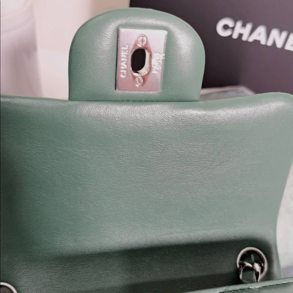 Chanel Classic Flap Mini Square Green New - Picture 7 of 7